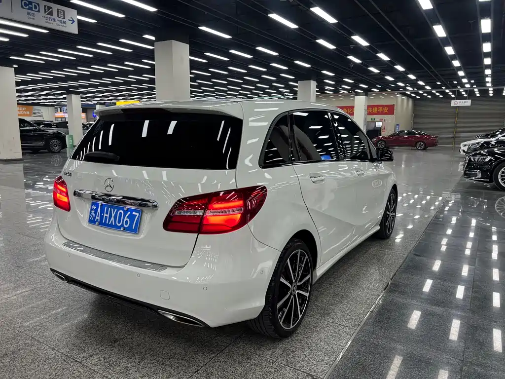 Mercedes-Benz B-Class 2017 B 200 Luxury купить на сайте DeffCars