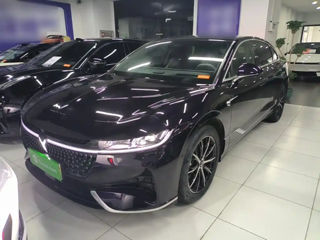 Lantu Chasing Light 2024 PHEV four-wheel drive super long range executive version купить на сайте DeffCars