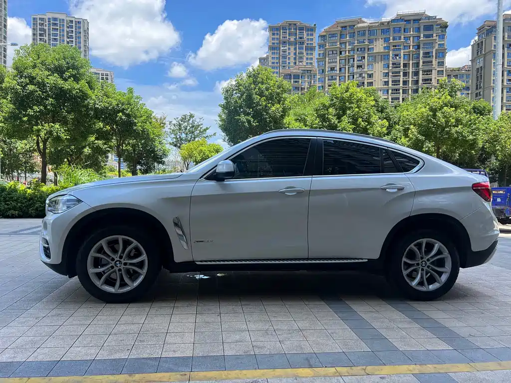BMW X6 2017 xDrive28i купить на сайте DeffCars