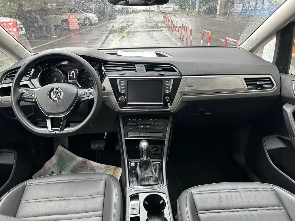 Touran 2021 Touran L 280TSI DSG expansion version 7 seats купить на сайте DeffCars