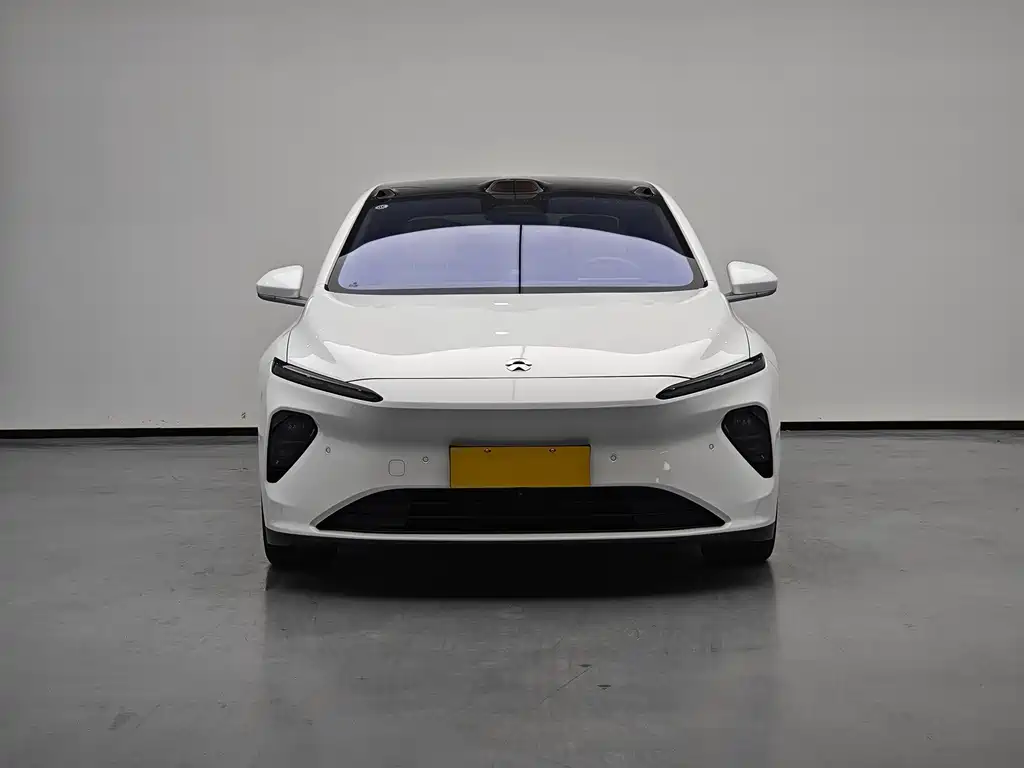 NIO ET7 2024 75kWh Executive Edition купить на сайте DeffCars