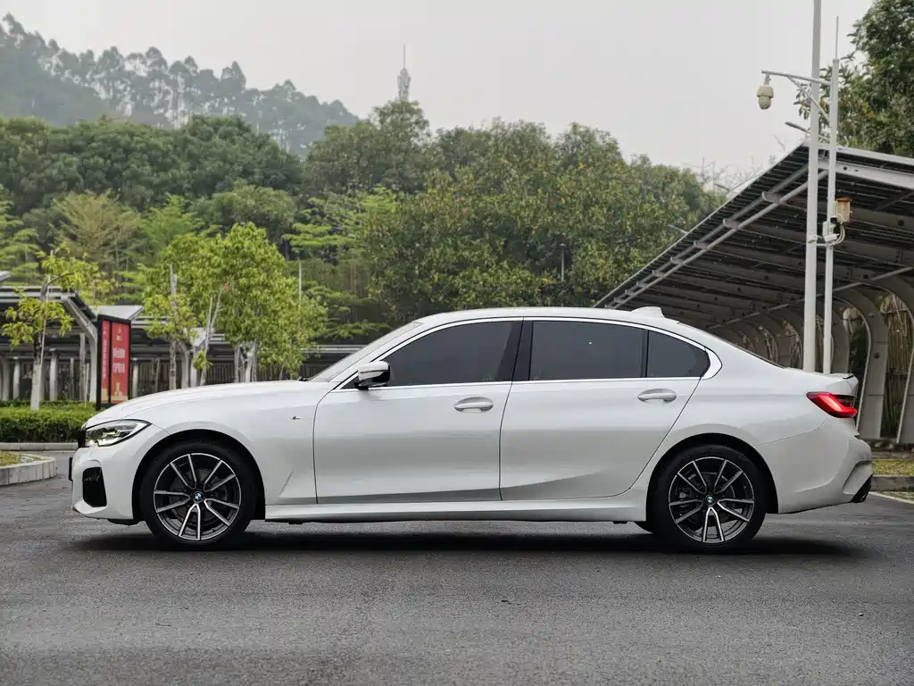 BMW 3 Series 2022 320Li M Sports Package купить на сайте DeffCars