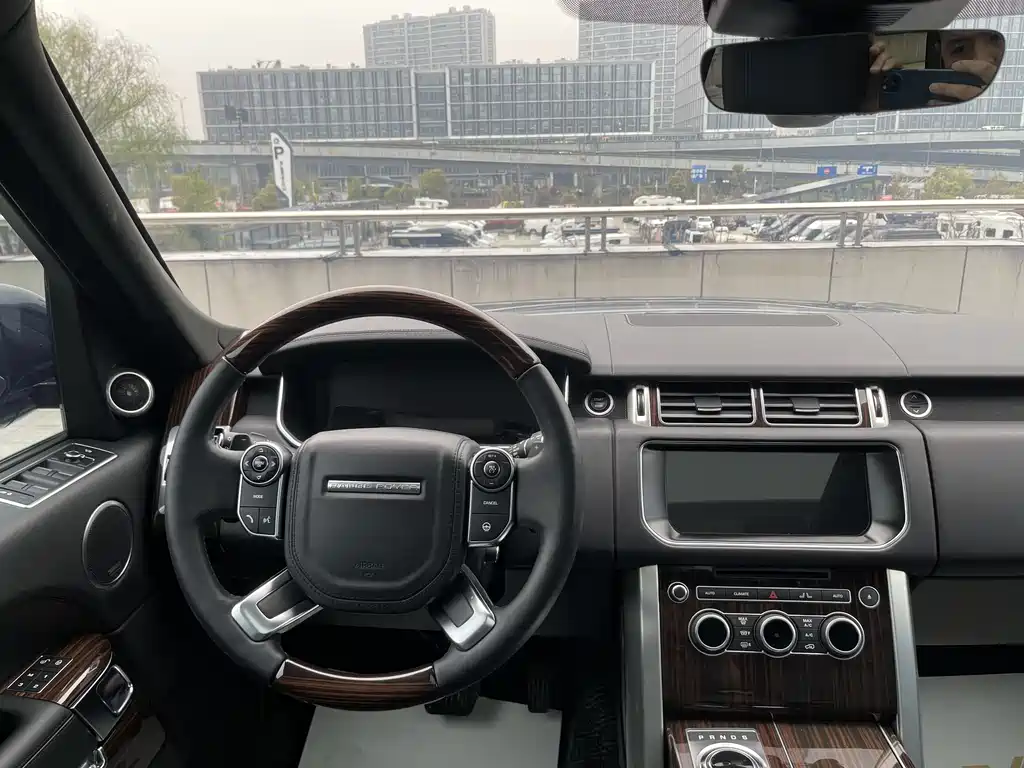Range Rover 2017 3.0 SC V6 Vogue купить на сайте DeffCars