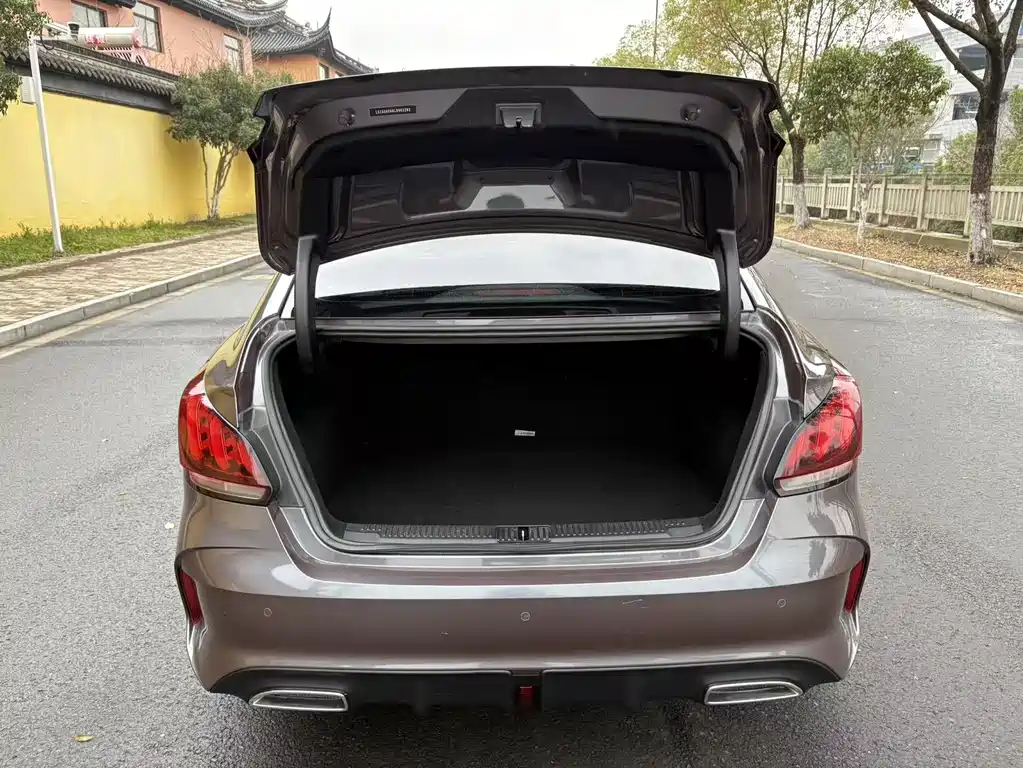 MG5 2021 facelift 180DVVT CVT Youth Deluxe Edition купить на сайте DeffCars