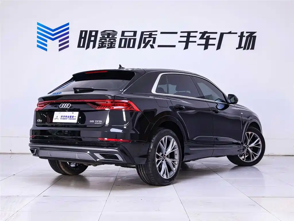 Audi Q8 2022 55 TFSI luxury and dynamic model купить на сайте DeffCars