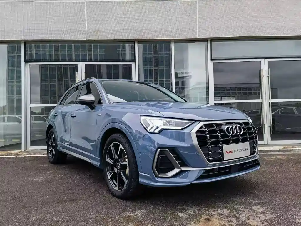 Audi Q3 2022 40 TFSI RS Kit Burning Speed ​​Type купить на сайте DeffCars