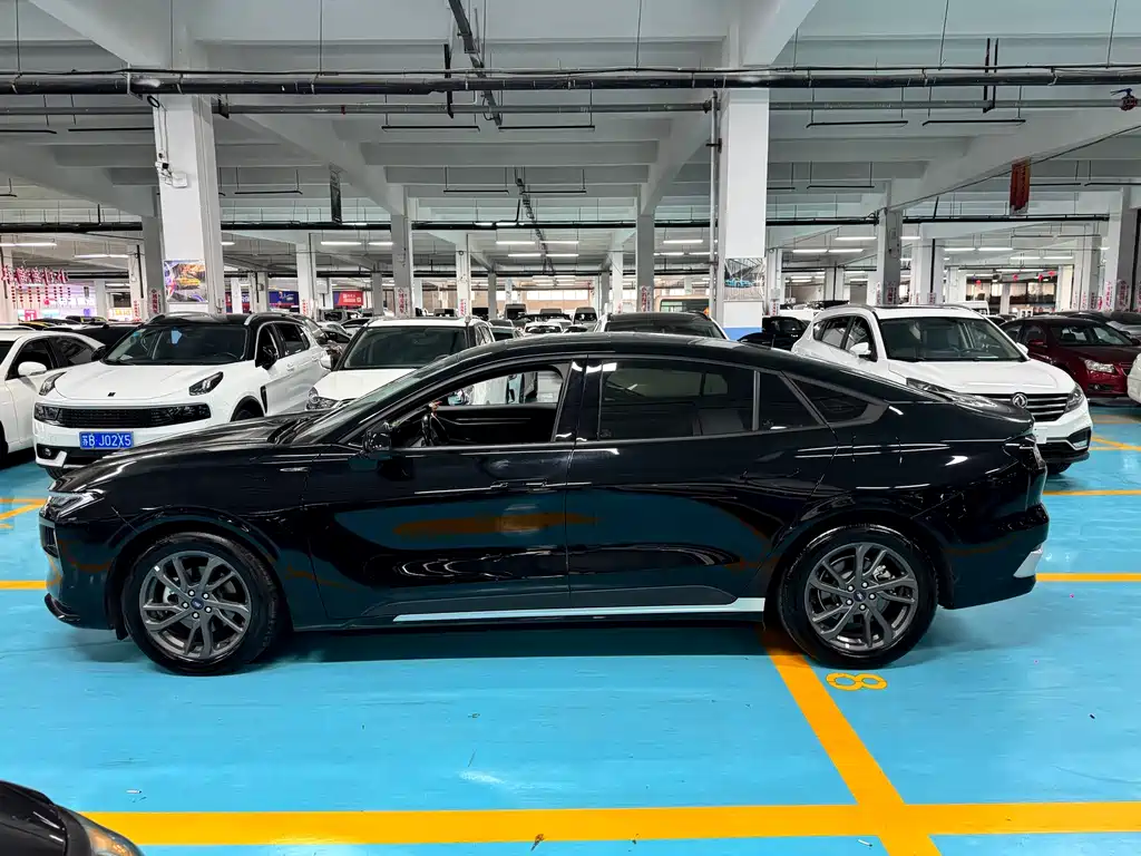 Mondeo 2025 1.5T EcoBoost Luxury купить на сайте DeffCars