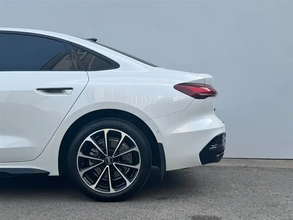 Audi A5L 2026 2.0T Sports Edition Plus купить на сайте DeffCars