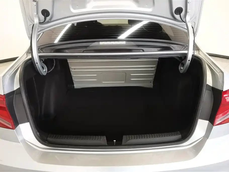 Jetta 2019 Dream Edition 1.5L Automatic Fashion Model купить на сайте DeffCars