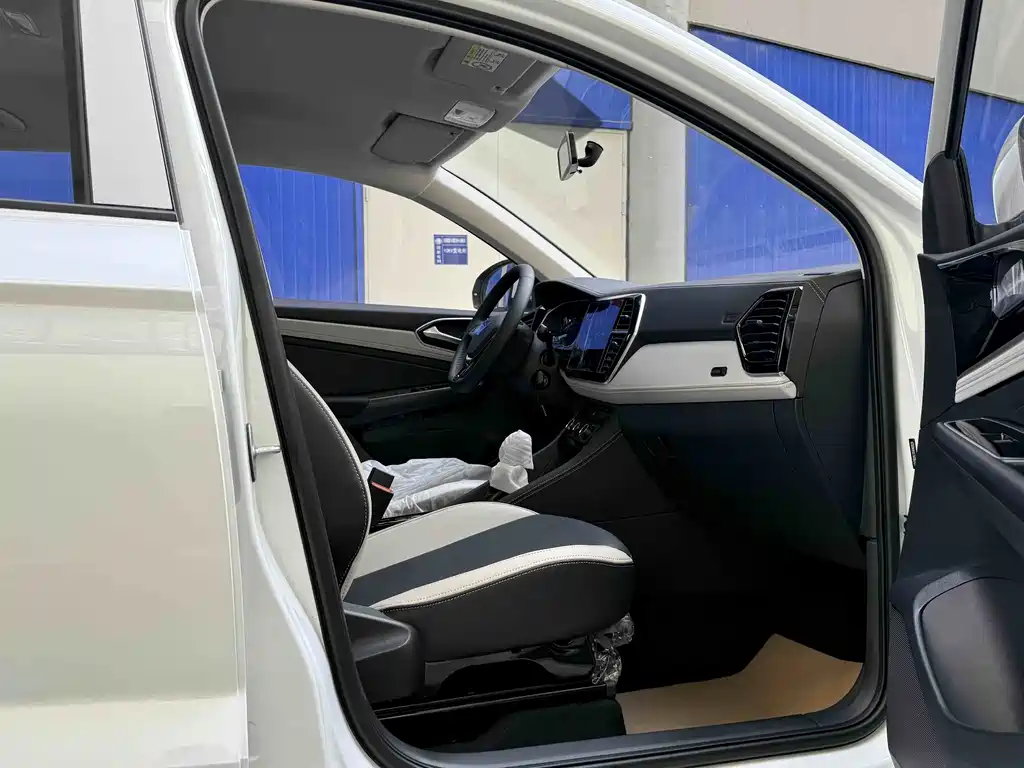Jetta VS5 2024 280TSI Automatic Pioneer Edition купить на сайте DeffCars