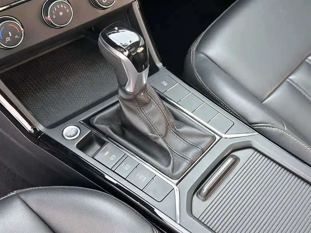 Passat 2019 280TSI Business Edition National VI купить на сайте DeffCars
