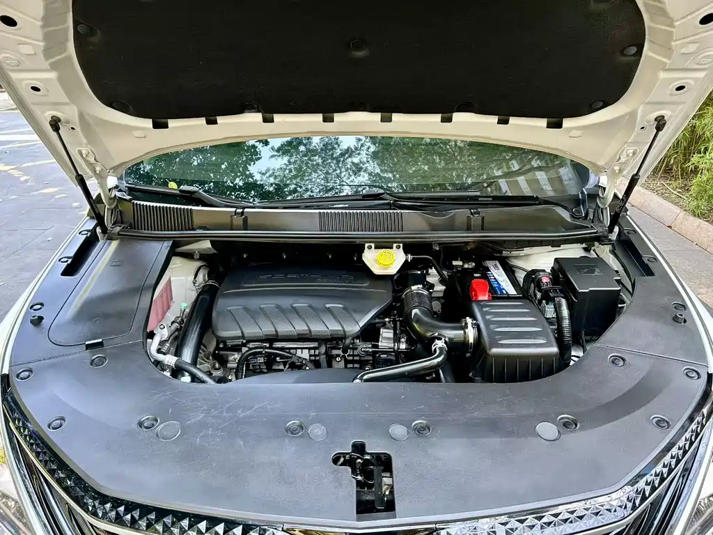 Fengxing Yacht 2022 1.5T DCT Wave Chasing Edition купить на сайте DeffCars