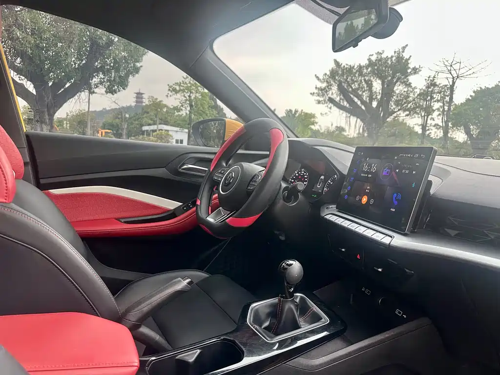 MG5 2021 180DVVT Manual Youth Deluxe Edition купить на сайте DeffCars