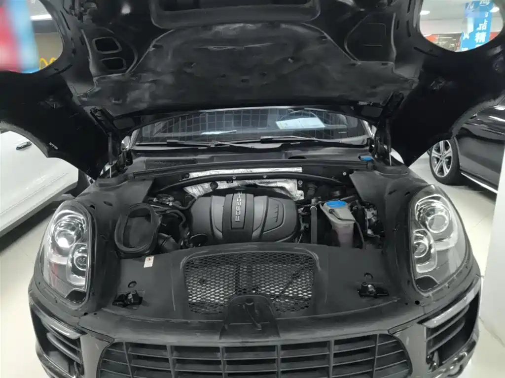 Macan 2017 Macan 2.0T купить на сайте DeffCars