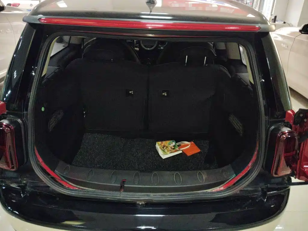 MINI CLUBMAN 2011 1.6L ONE купить на сайте DeffCars