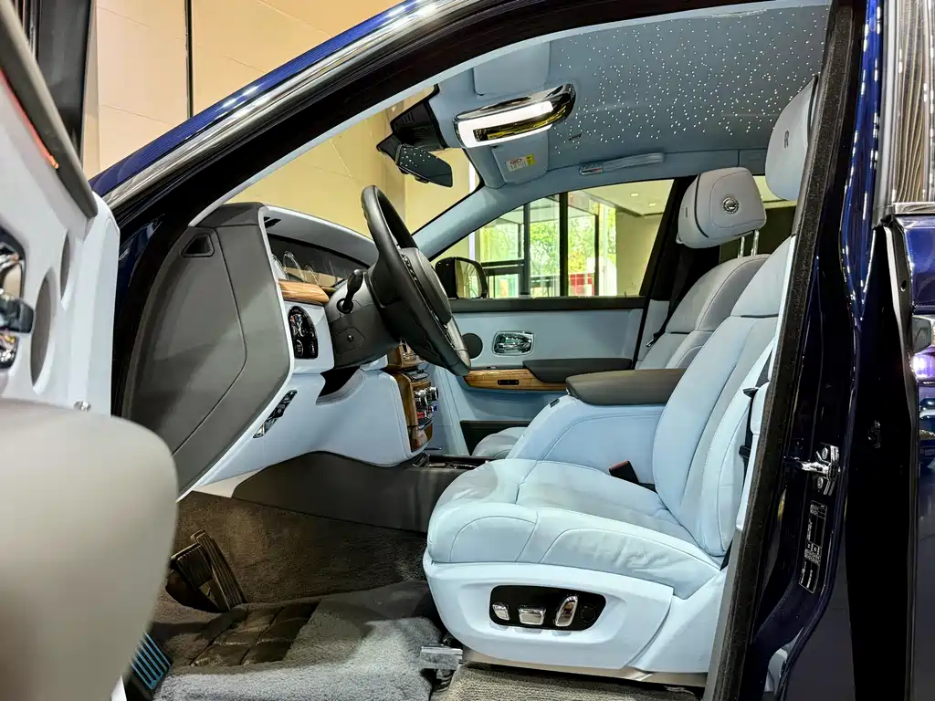 Phantom 2018 6.7T long wheelbase version купить на сайте DeffCars