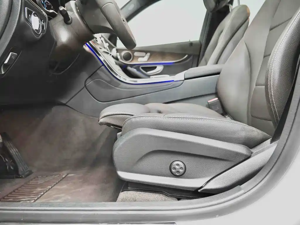 Mercedes-Benz GLC 2020 facelift GLC 300 L 4MATIC dynamic купить на сайте DeffCars