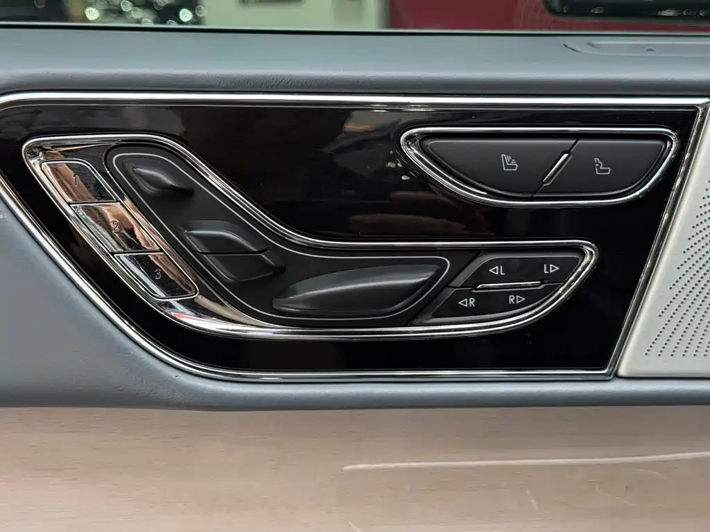 Navigator 2022 3.5T Presidential Edition купить на сайте DeffCars