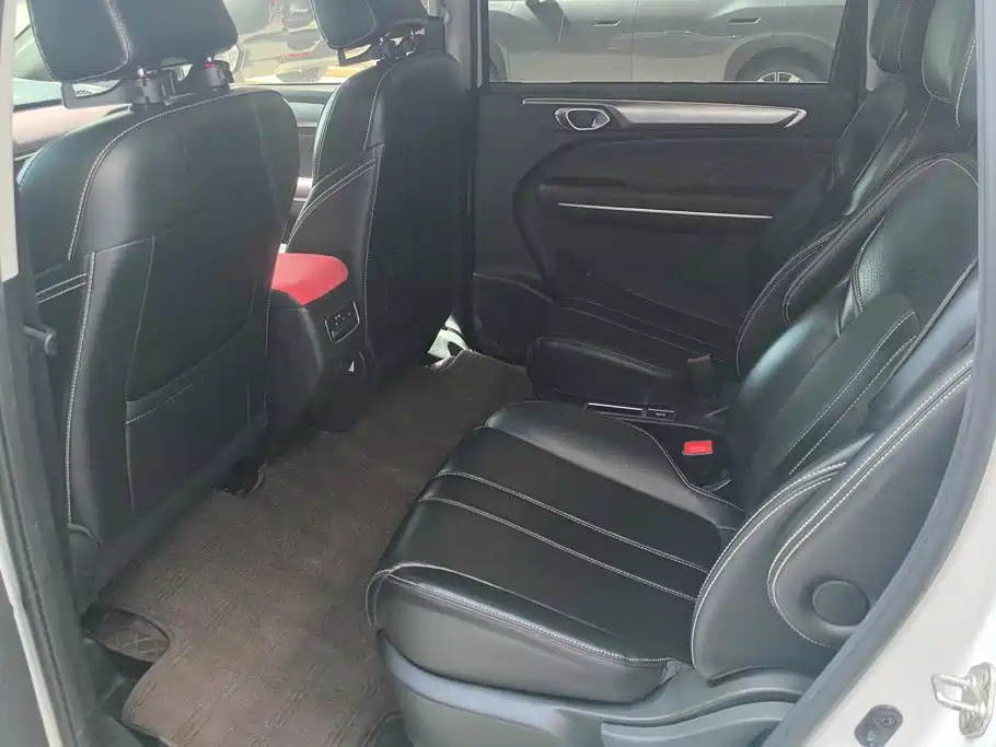 Trumpchi M6 2023 PRO 270T DCT Exclusive Edition купить на сайте DeffCars