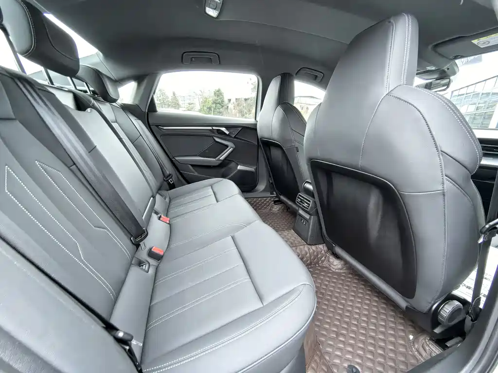 Audi A3 2025 A3L Limousine 35TFSI Flying Spur Enjoyable Model купить на сайте DeffCars