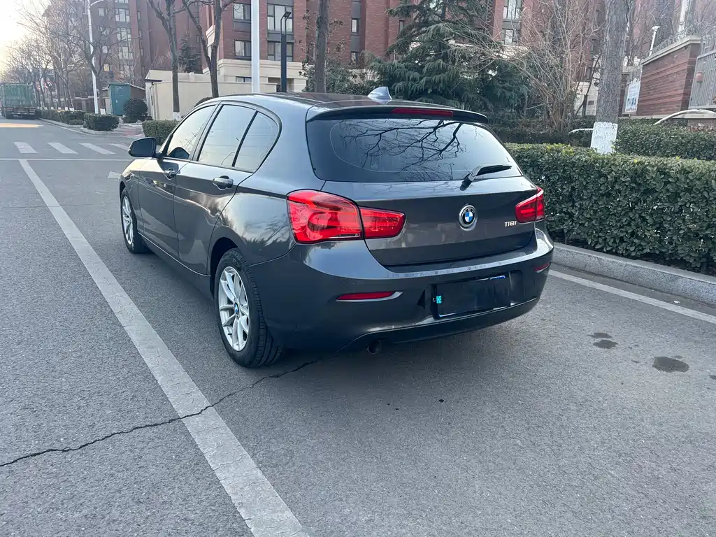 BMW 1 Series imported 2018 118i leading model купить на сайте DeffCars