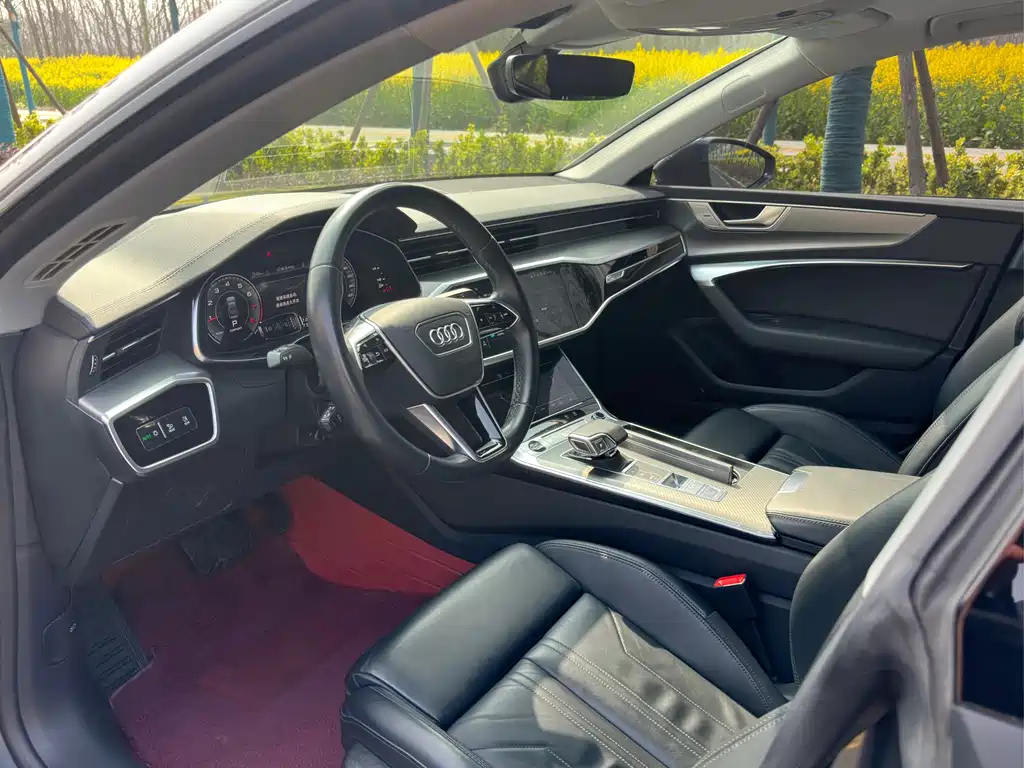 Audi A7 2023 45 TFSI Premium Selection купить на сайте DeffCars