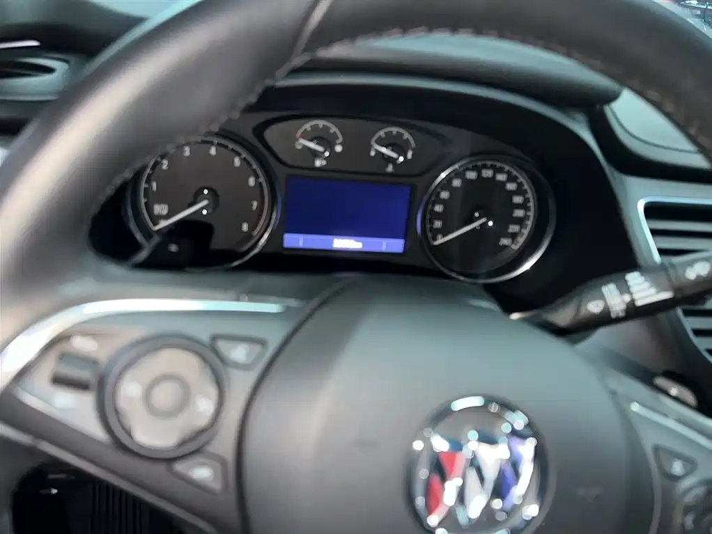 LaCrosse 2022 652T luxury model купить на сайте DeffCars