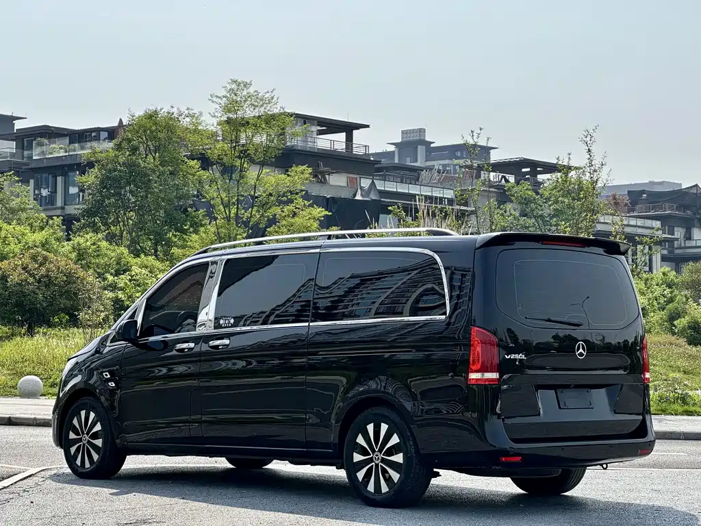 Vito 2021 2.0T Business Edition 7 seats купить на сайте DeffCars