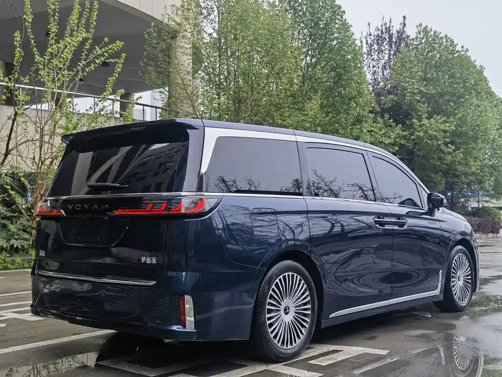 Lantu Dreamer 2025 PHEV four-wheel drive flagship Kunpeng version купить на сайте DeffCars