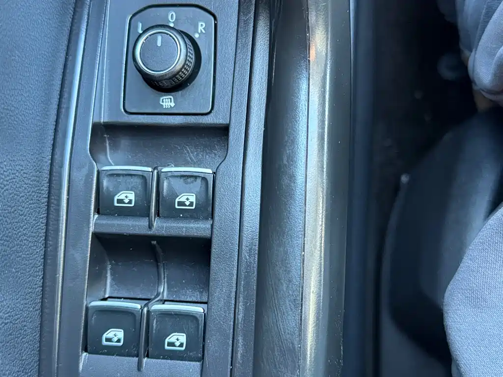 T-ROC 2022 model 280TSI DSG two-wheel drive elite PLUS купить на сайте DeffCars