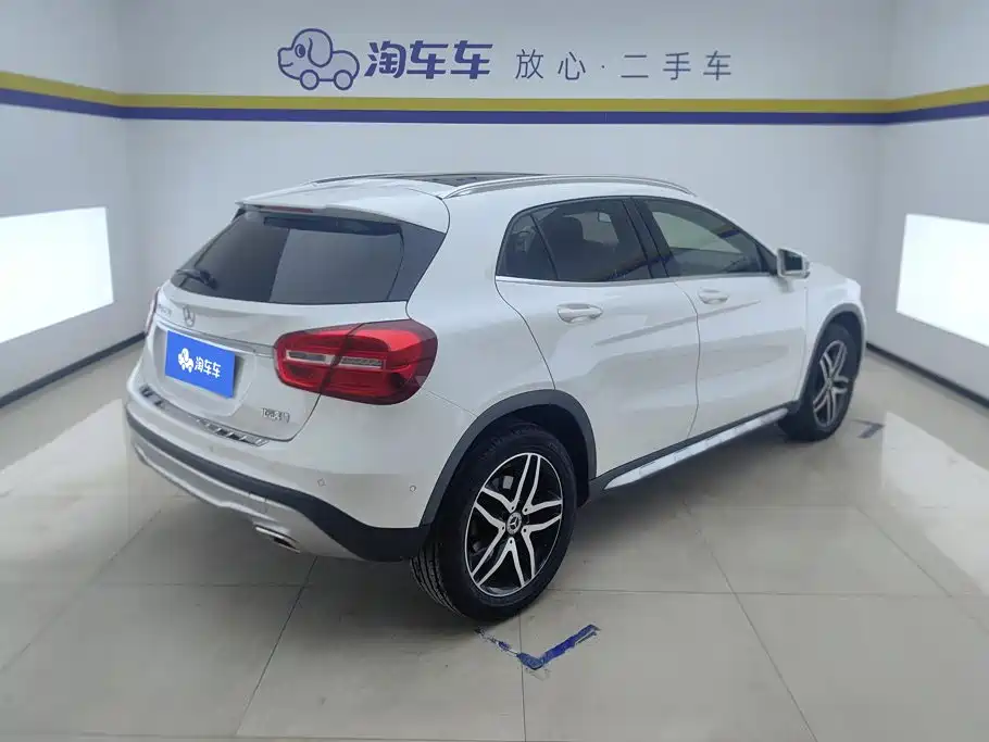 Mercedes-Benz GLA 2016 GLA 200 Fashion Model купить на сайте DeffCars