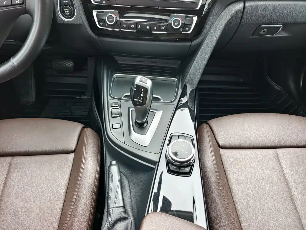 BMW 3 Series 2018 320Li Fashion Model купить на сайте DeffCars