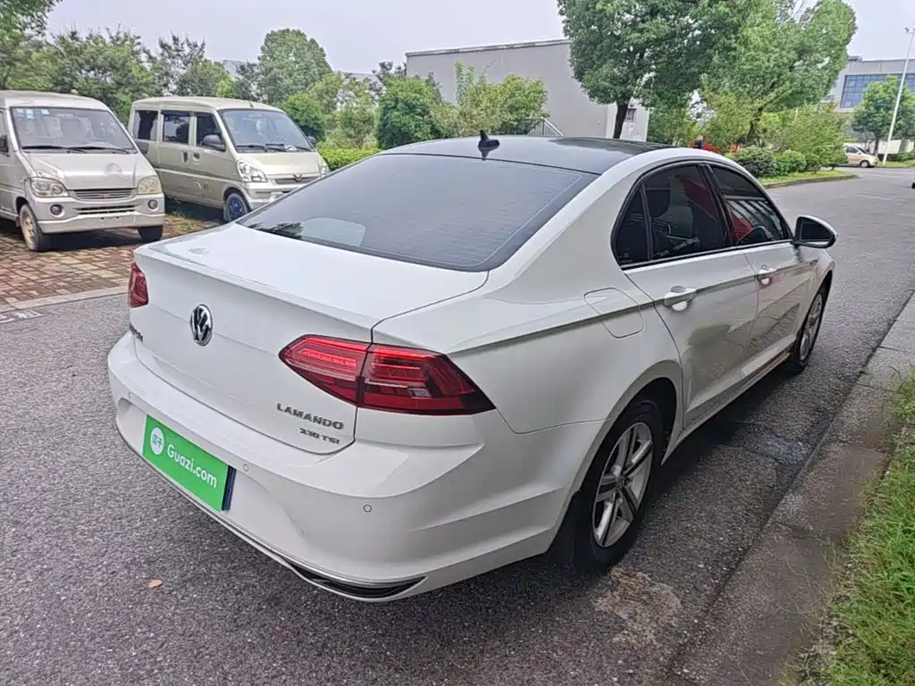 LAMANDO 2021 230TSI DSG Fashion Edition купить на сайте DeffCars