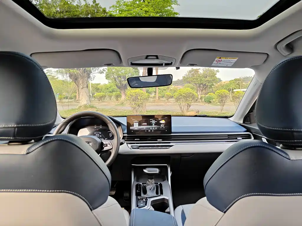 Emgrand 2022 4th generation 1.5L CVT flagship model купить на сайте DeffCars