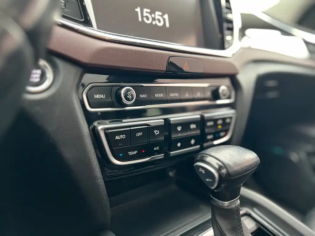 Trumpchi GS8 2017 320T 2WD Luxury Connected Edition (seven seats) купить на сайте DeffCars