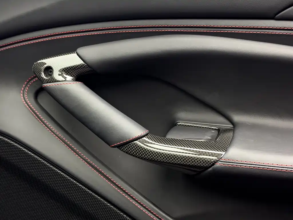 Ferrari F8 2020 Spider 3.9T V8 купить на сайте DeffCars