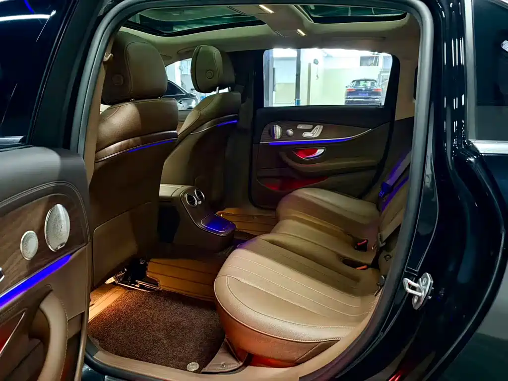 Mercedes-Benz E-Class 2022 E 300 L Luxury Model купить на сайте DeffCars