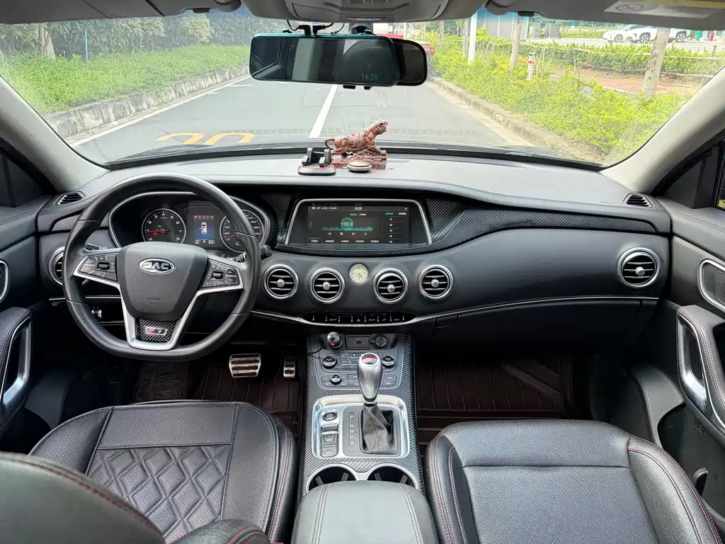 Refine S7 2018款 运动版 1.5T 自动舒适型 7座 купить на сайте DeffCars
