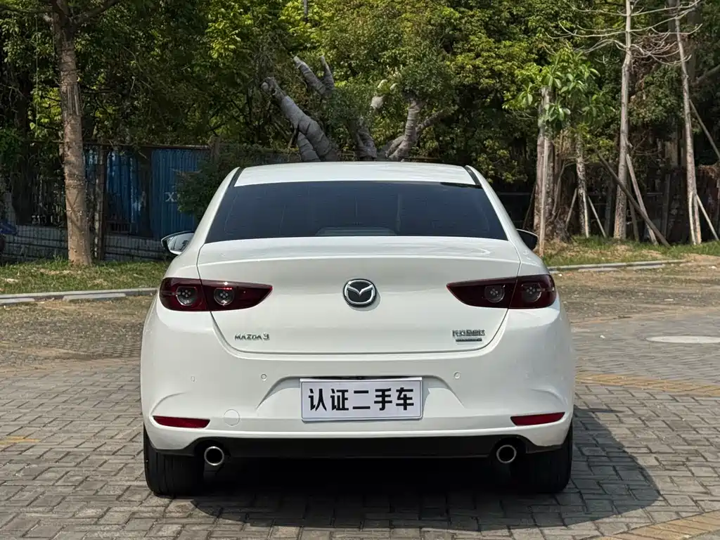 Mazda3 Angkesela 2021 2.0L Automatic Premium Edition купить на сайте DeffCars