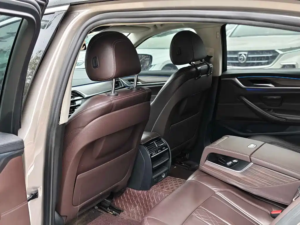 BMW 5 Series 2018 Facelift 530Li Leading Luxury Package купить на сайте DeffCars