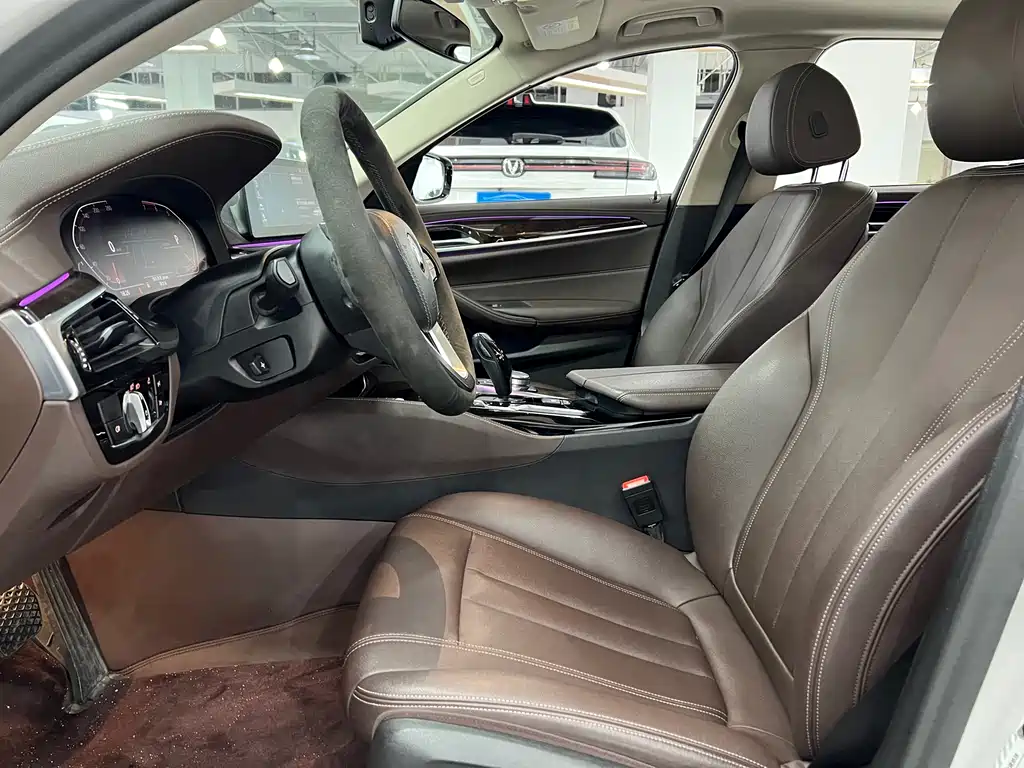 BMW 5 Series 2020 525Li Luxury Package купить на сайте DeffCars