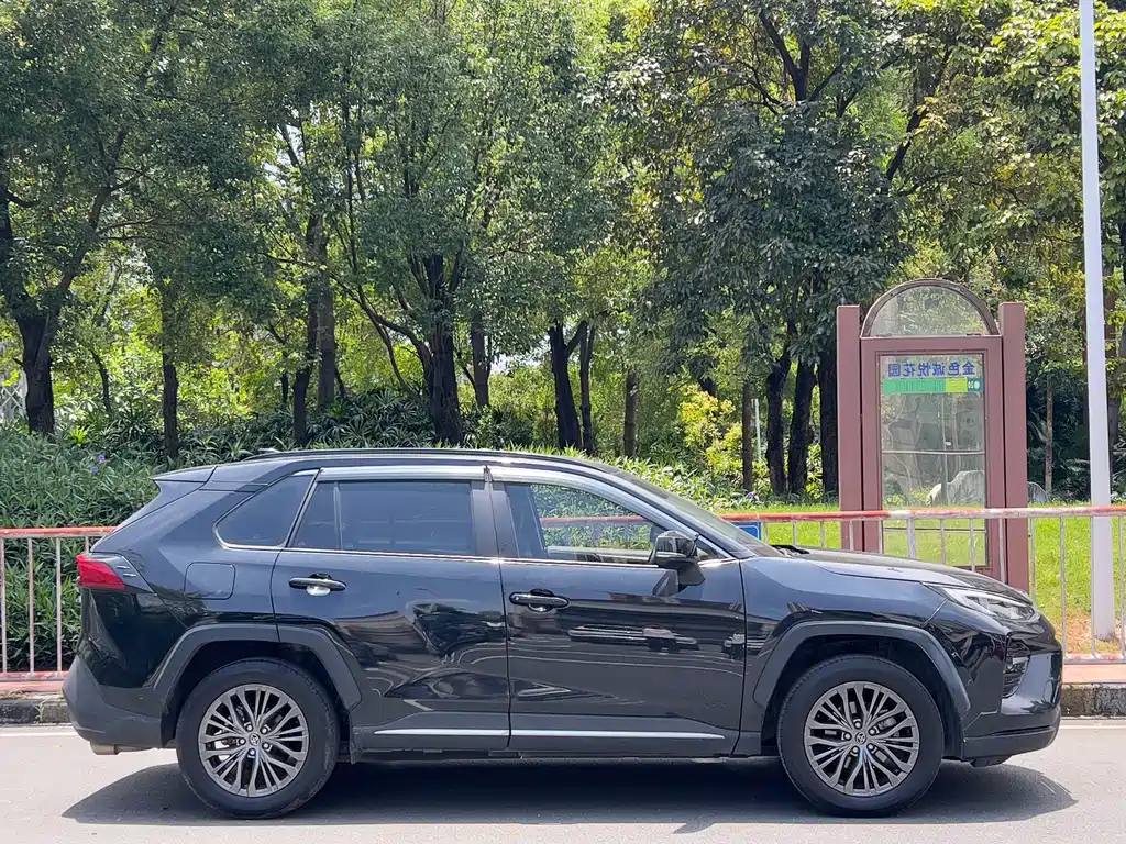 Wilanda 2023 2.0L CVT two-wheel drive luxury PLUS version купить на сайте DeffCars