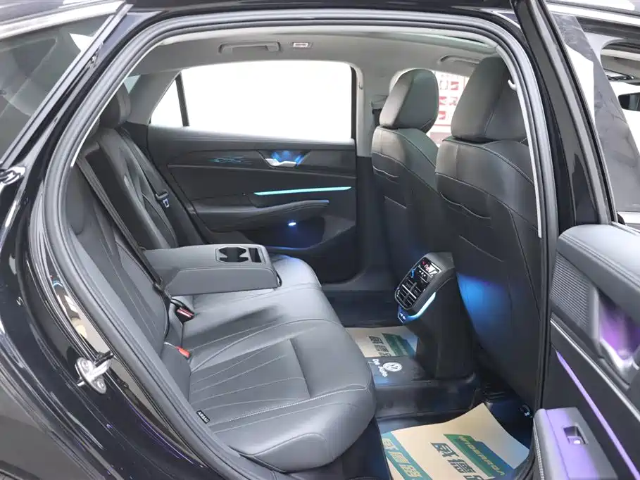 Passat 2025 Pro 380TSI Long Yao Edition купить на сайте DeffCars