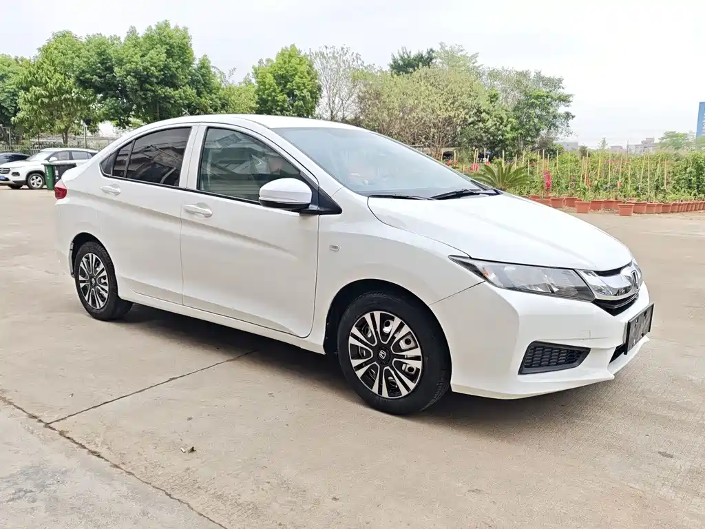 Fengfan 2019 1.5L CVT Comfort Edition купить на сайте DeffCars