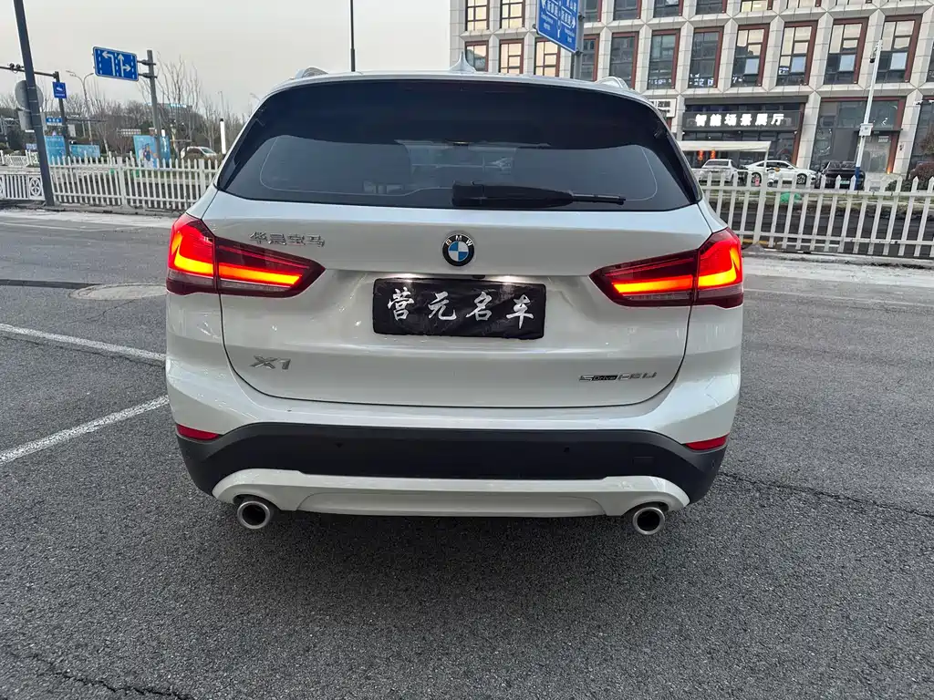 BMW X1 2022 sDrive25Li Leading Model купить на сайте DeffCars