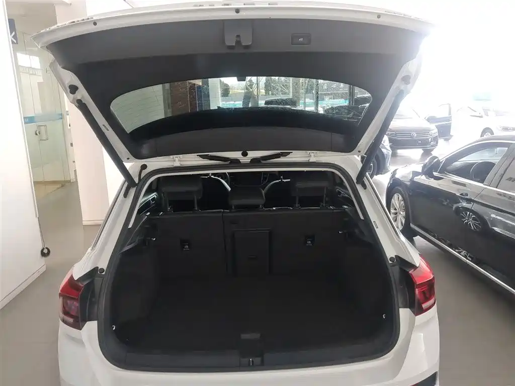 T-ROC 2020 280TSI DSG two-wheel drive comfort model купить на сайте DeffCars