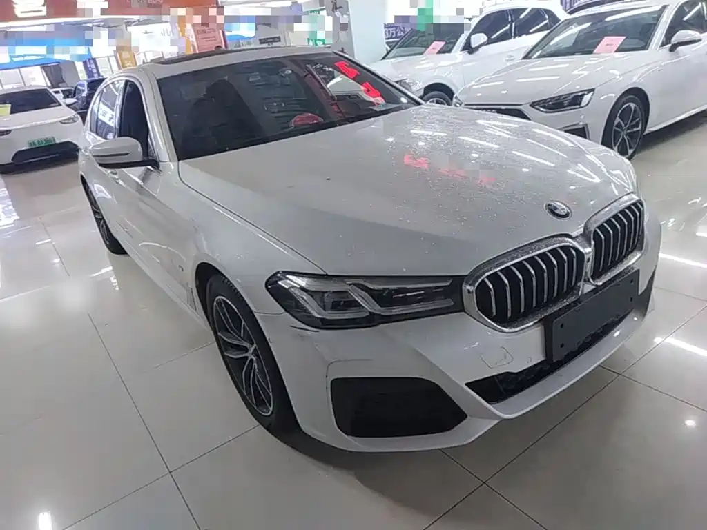 BMW 5 Series New Energy 2021 535Le M Sports Package купить на сайте DeffCars