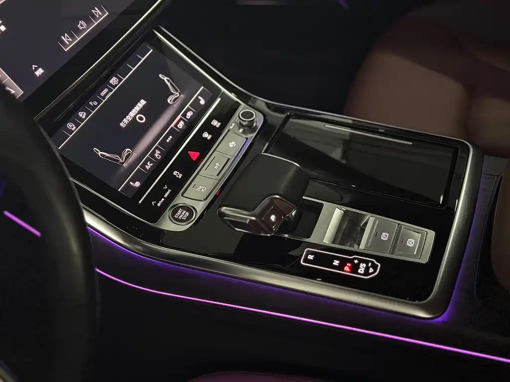 Audi Q8 2021 55 TFSI luxury and dynamic model купить на сайте DeffCars