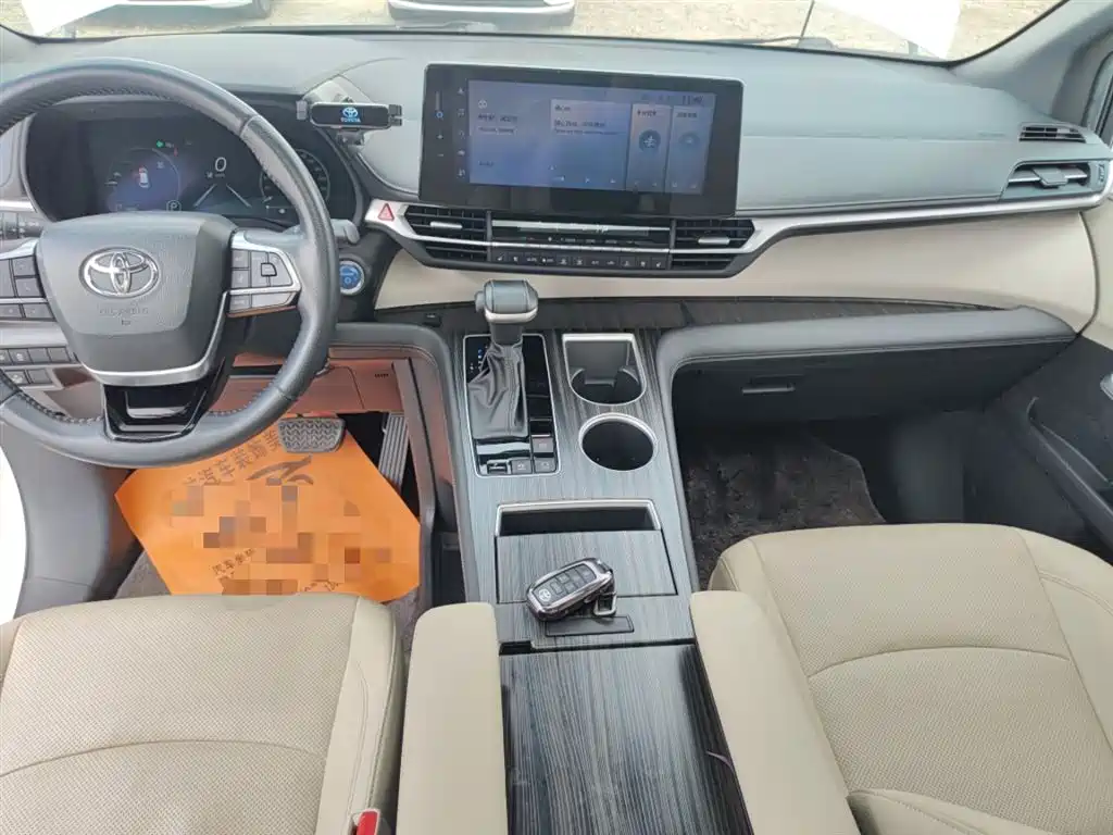 SIENNA 2021 2.5L Hybrid Extreme Edition купить на сайте DeffCars