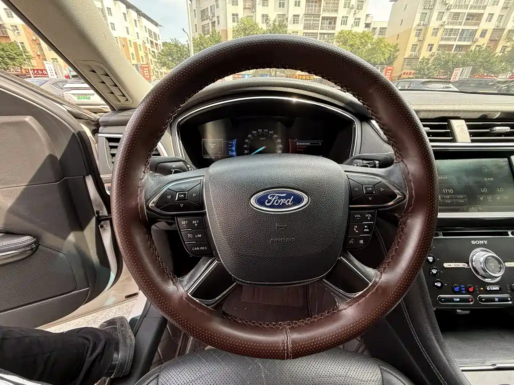 Taurus 2015 EcoBoost 245 Luxury купить на сайте DeffCars